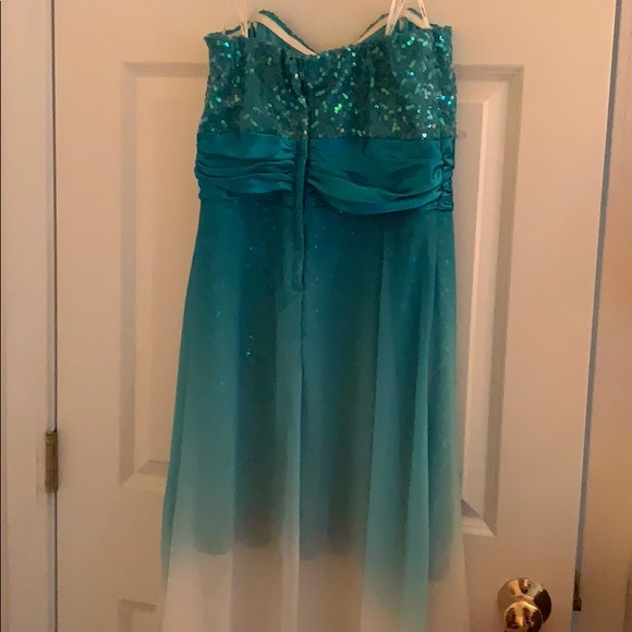 Dress - Picture 3 of 4